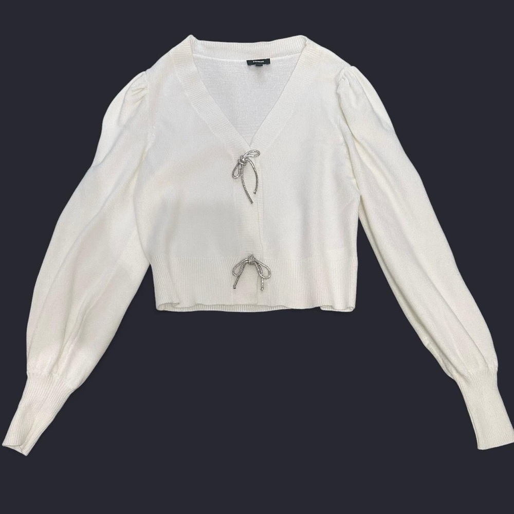 Elegant White V-Neck Women's Top